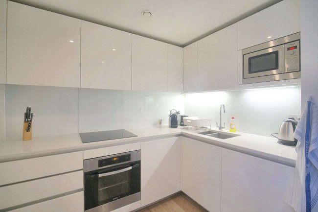 Apartment 1306, 4 Merchant Square East, London W2 1BF 9