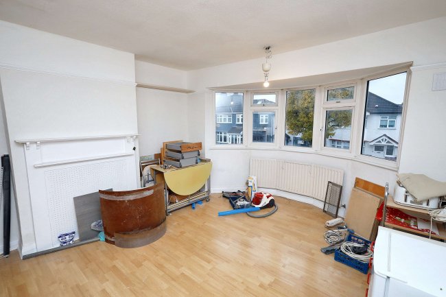 78 Ellesmere Road, Dollis Hill, London, NW10 1JS 6