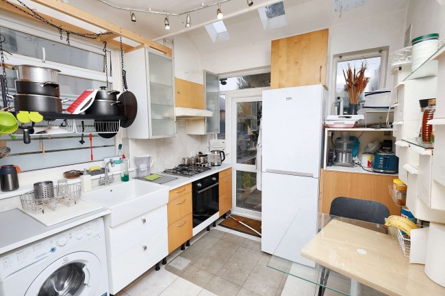 78 Ellesmere Road, Dollis Hill, London, NW10 1JS 6