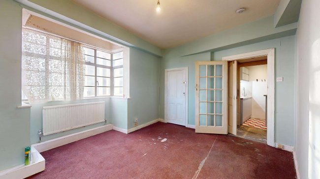 29 Westbourne Court, Bayswater, London, W2 6JT 5