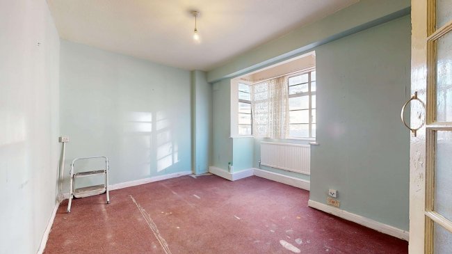 29 Westbourne Court, Bayswater, London, W2 6JT 5