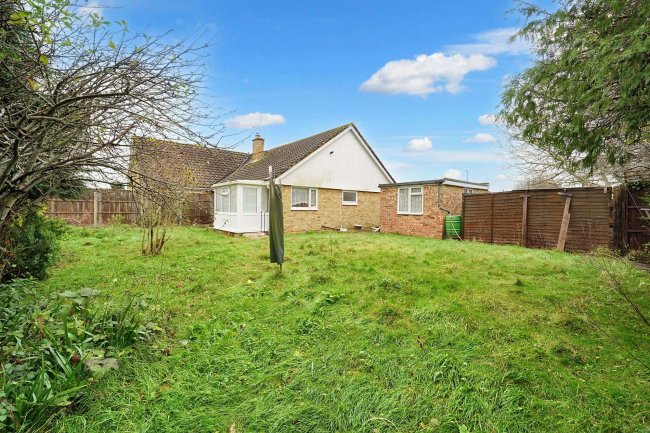 32 Greenlea Avenue, Bognor Regis, W. Sussex, PO21 3LL 5