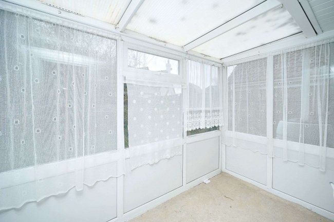 32 Greenlea Avenue, Bognor Regis, W. Sussex, PO21 3LL 5