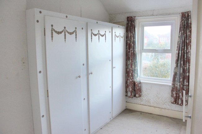 31 Brodrick Road, Eastbourne, East Sussex, BN22 9NR 6