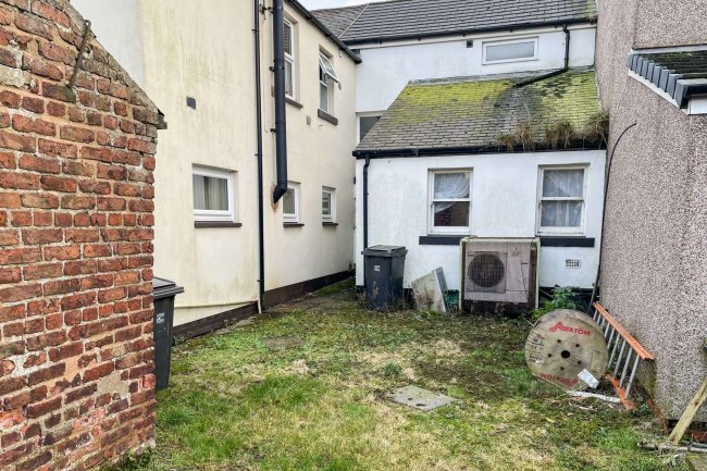 13 Albert Street, Longtown, Carlisle, CA6 5SF 7