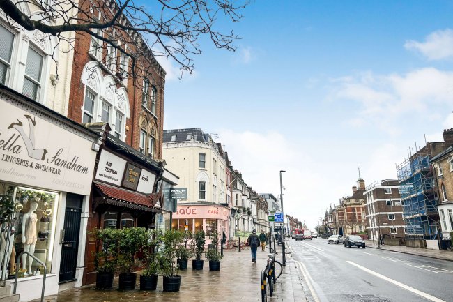 163 Lavender Hill, London SW11 5QH 10