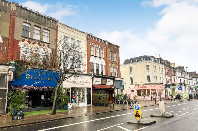 163 Lavender Hill, London SW11 5QH 10