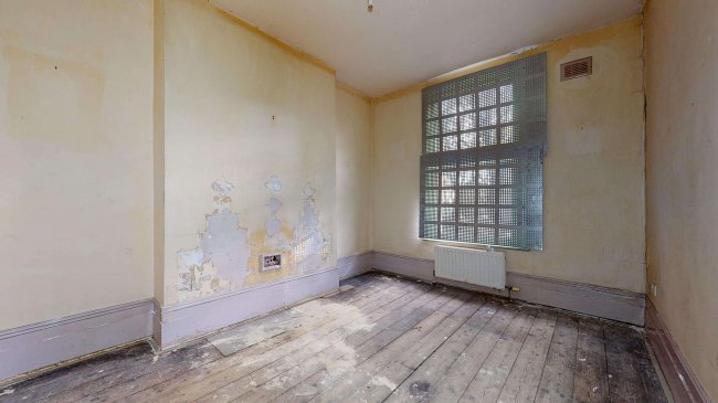 527B Chiswick High Road, London, W4 3AY 2