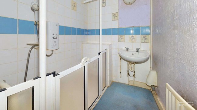 Flat A, 4 Iffley Road, Hammersmith, W6 0PA 5