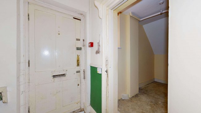 Flat A, 4 Iffley Road, Hammersmith, W6 0PA 5