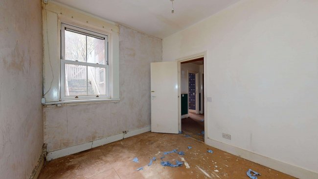 Flat A, 4 Iffley Road, Hammersmith, W6 0PA 5