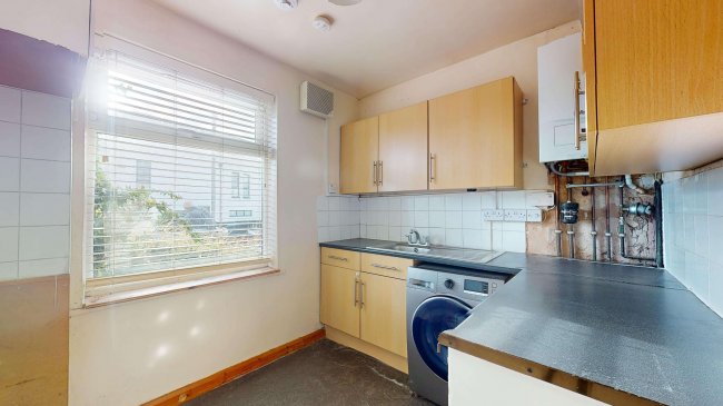 21 Riverside Gardens, Wembley, HA0 1JF 3