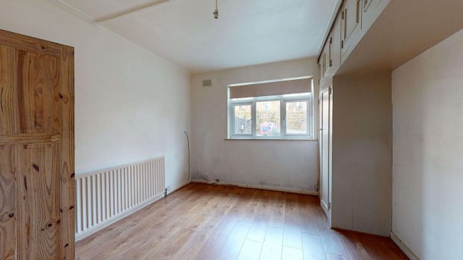 21 Riverside Gardens, Wembley, HA0 1JF 3