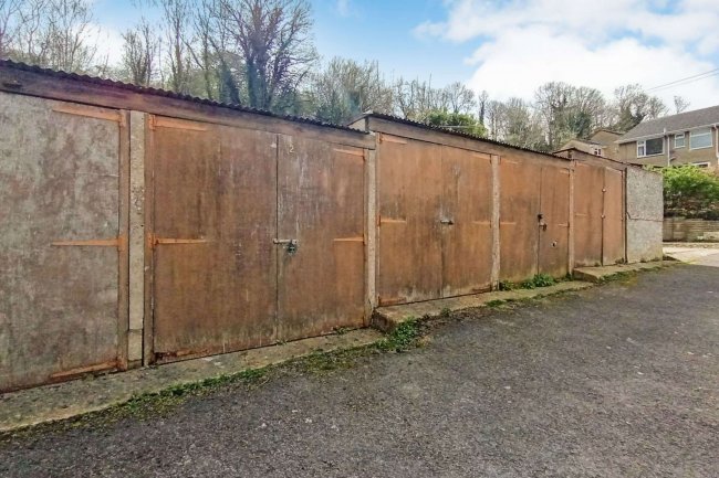 Garages at Summer Crescent, Stroud, GL5 1PP 5