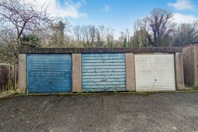 Garages at Summer Crescent, Stroud, GL5 1PP 5