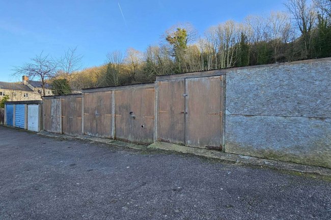 Garages at Summer Crescent, Stroud, GL5 1PP 5