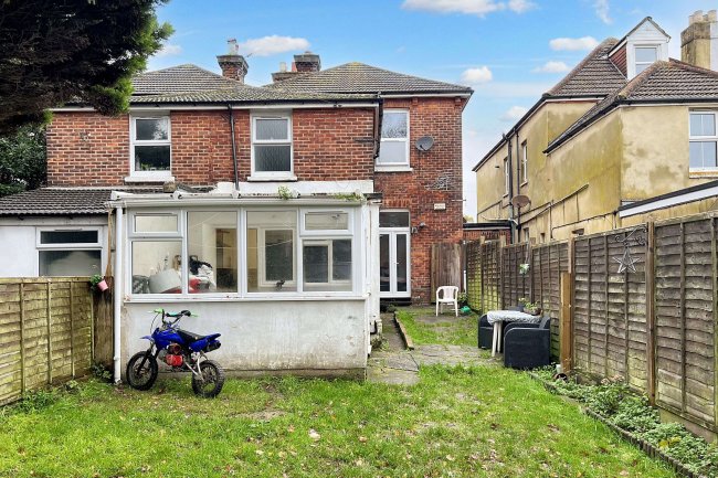 6a Radnor Park Road, Folkstone, Kent, CT19 5AU 1