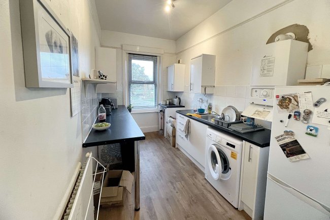 6b Radnor Park Road, Folkstone, Kent, CT19 5AU 6