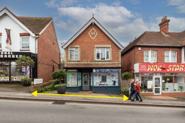 87 Wey Hill, Haselmere, Surrey, GU27 1HN 5