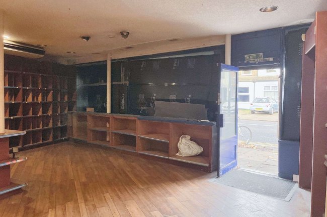 1 Northfield Road, West Ealing, London W13 9SY 4