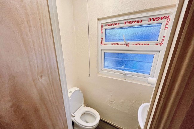 1 Northfield Road, West Ealing, London W13 9SY 4