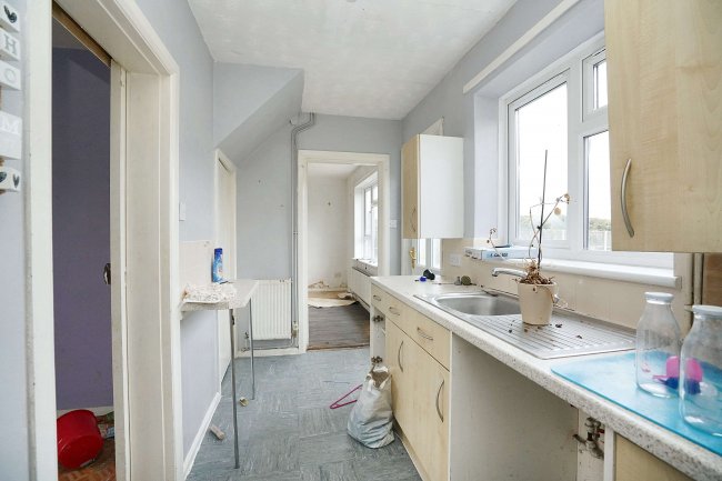 1 Broadway, Farcet, Peterborough, PE7 3AY 4