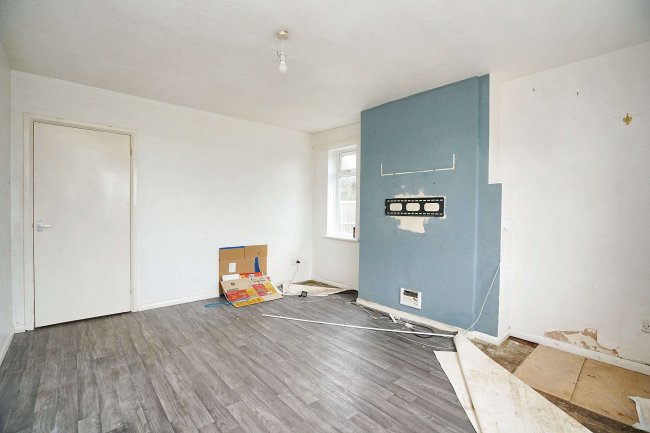 1 Broadway, Farcet, Peterborough, PE7 3AY 4