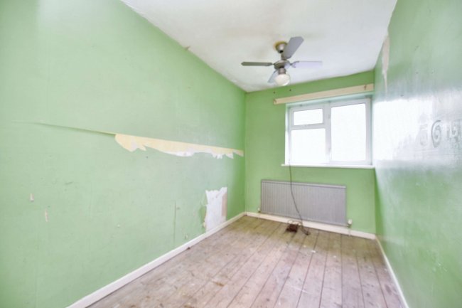 81 Dove Croft, New Ollerton, Newark, Nottinghamshire, NG22 9RQ 4