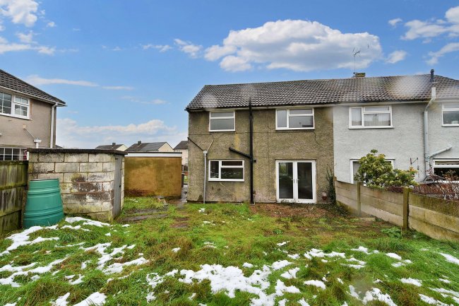 81 Dove Croft, New Ollerton, Newark, Nottinghamshire, NG22 9RQ 4