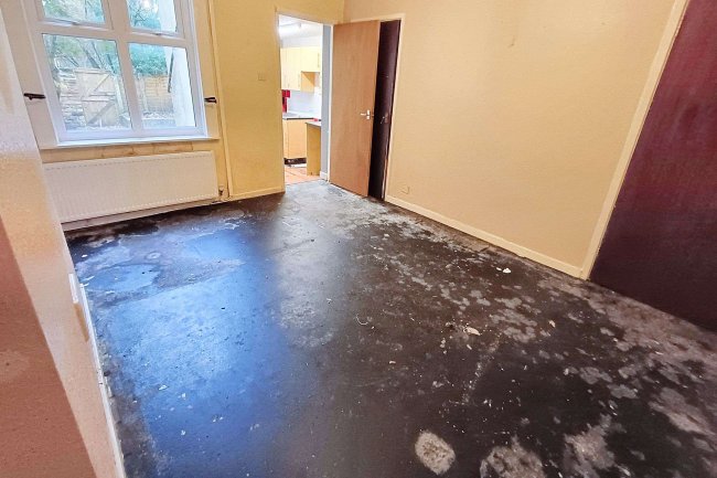 35 Chapel Street, Macclesfield, Cheshire, SK11 6TA 9