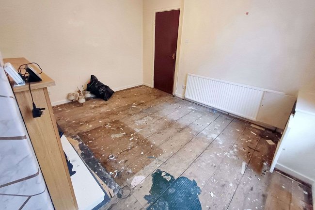 35 Chapel Street, Macclesfield, Cheshire, SK11 6TA 9