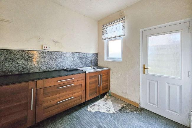 8a & 8B Hector Road, Longsight, Manchester, M13 0QN 10