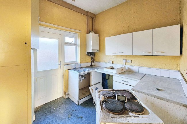 8a & 8B Hector Road, Longsight, Manchester, M13 0QN 10