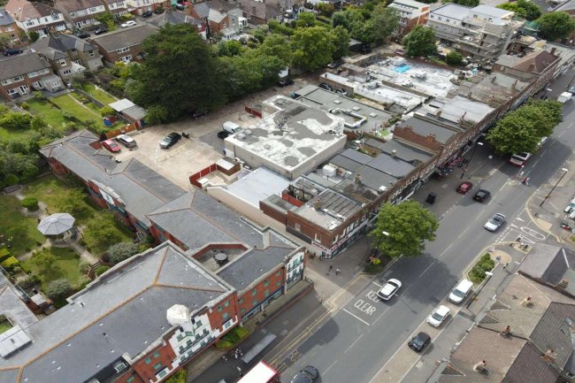 53 Central Road, Worcester Park, Surrey KT4 8EB 1