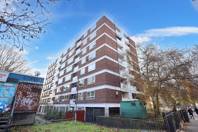 Flat 22, Verulam House, Hammersmith Grove, London,  W6 0NW 4