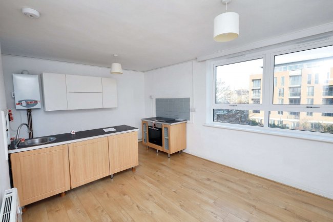 Flat 22, Verulam House, Hammersmith Grove, London,  W6 0NW 4