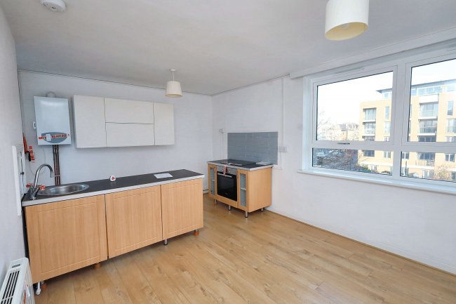 Flat 22, Verulam House, Hammersmith Grove, London,  W6 0NW 4