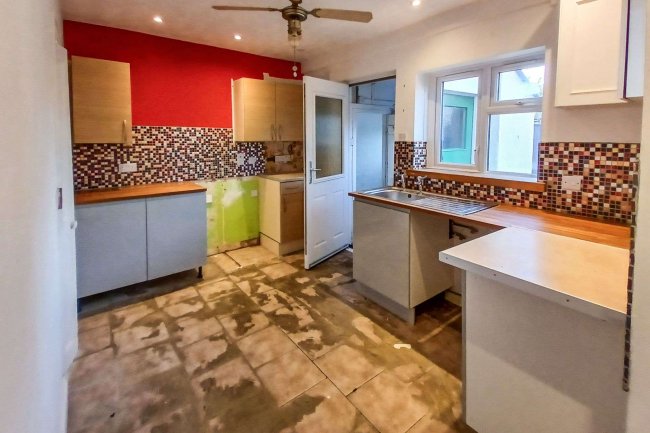 26 The Crescent, Pewsey, SN9 5DP 1