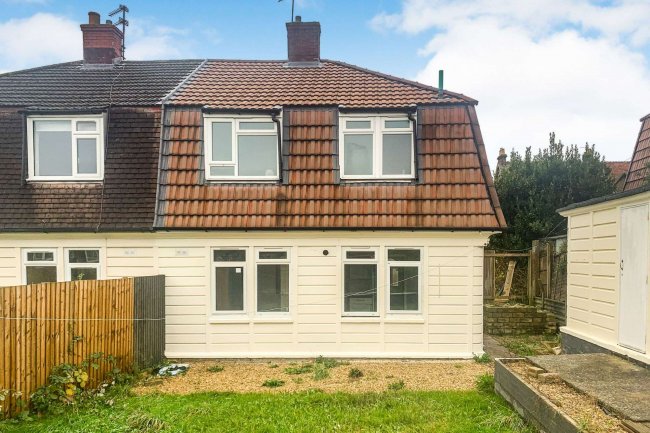 31 Rossiters Hill, Frome, Somerset, BA11 4AL 10