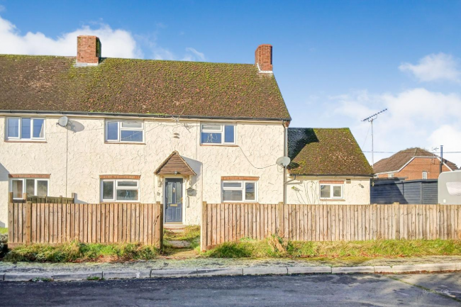 4 Hungerford Road, East Grafton, Marlborough, SN8 3DG 9