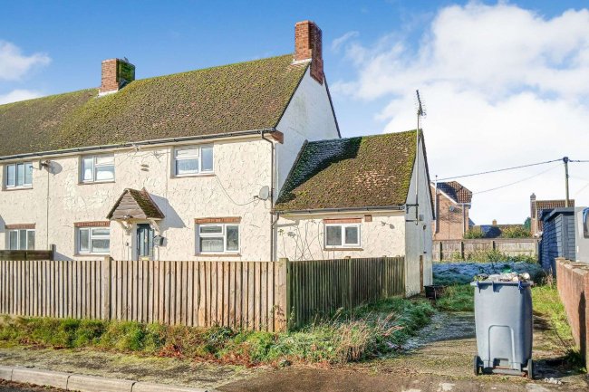 4 Hungerford Road, East Grafton, Marlborough, SN8 3DG 9