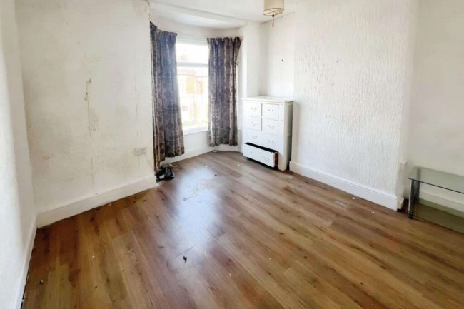 27 and 27A Berkeley Road North, Earlsdon, Coventry, West Midlands, CV5 6NY 3