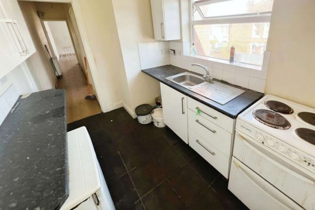 27 and 27A Berkeley Road North, Earlsdon, Coventry, West Midlands, CV5 6NY 3