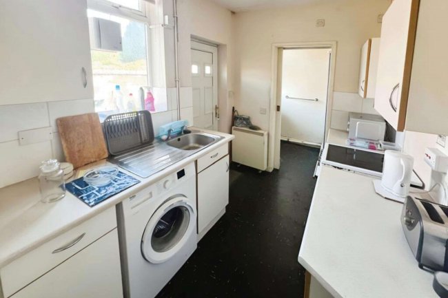 27 and 27A Berkeley Road North, Earlsdon, Coventry, West Midlands, CV5 6NY 3