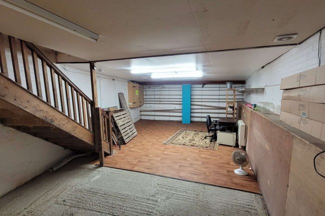 297 High St, Dorking, RH4 1RE 4