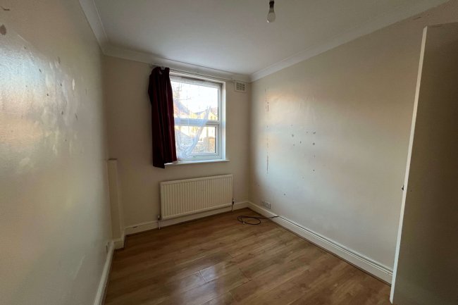 96 Cricketfield Road, Clapton, London E5 8NS 6