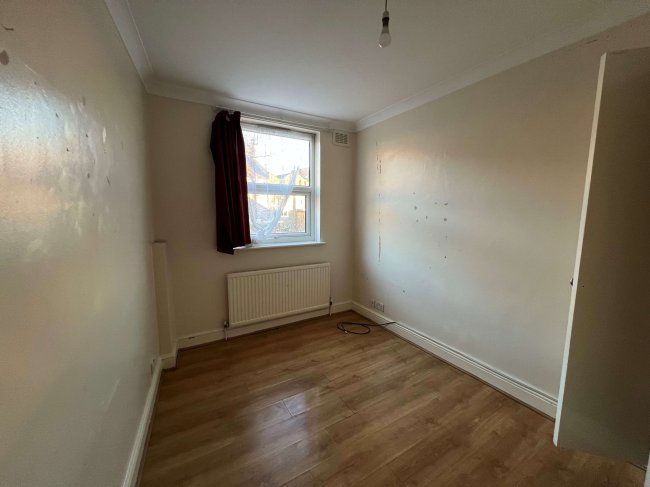 96 Cricketfield Road, Clapton, London E5 8NS 6