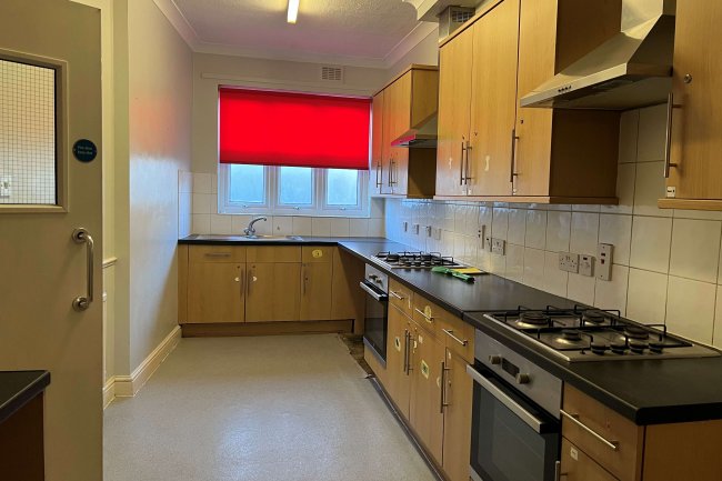 96 Cricketfield Road, Clapton, London E5 8NS 6