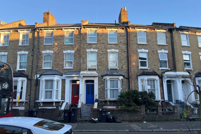 96 Cricketfield Road, Clapton, London E5 8NS 6