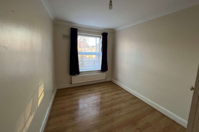 96 Cricketfield Road, Clapton, London E5 8NS 6